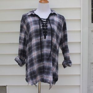 American Eagle Oversized Distressed Plaid shirt